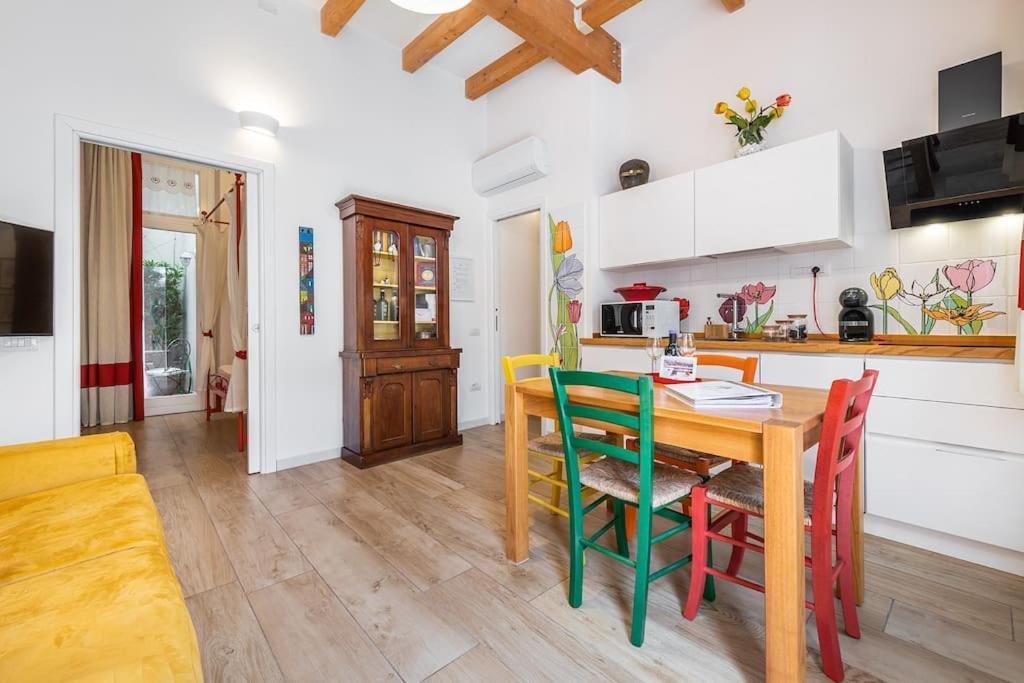 דירות קליארי Charming House Con Doccia Sensoriale E Cortile Interno - Centro Storico מראה חיצוני תמונה