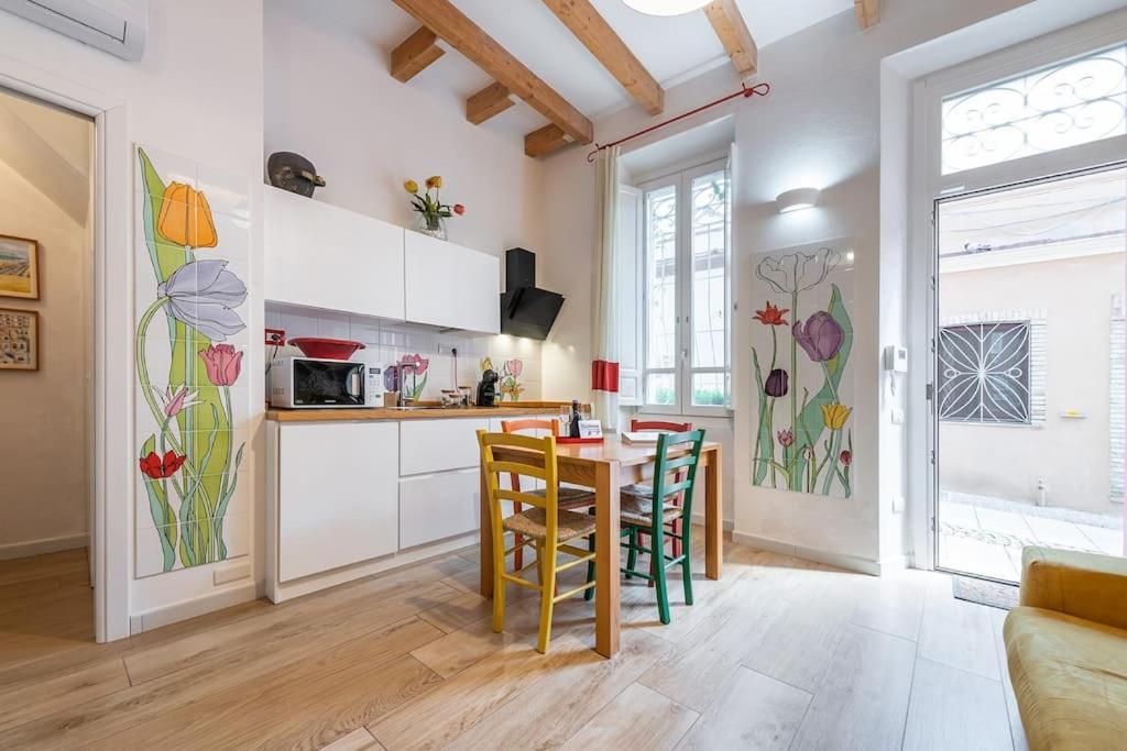 דירות קליארי Charming House Con Doccia Sensoriale E Cortile Interno - Centro Storico מראה חיצוני תמונה