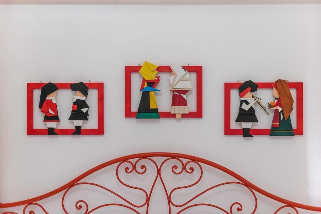 דירות קליארי Charming House Con Doccia Sensoriale E Cortile Interno - Centro Storico מראה חיצוני תמונה